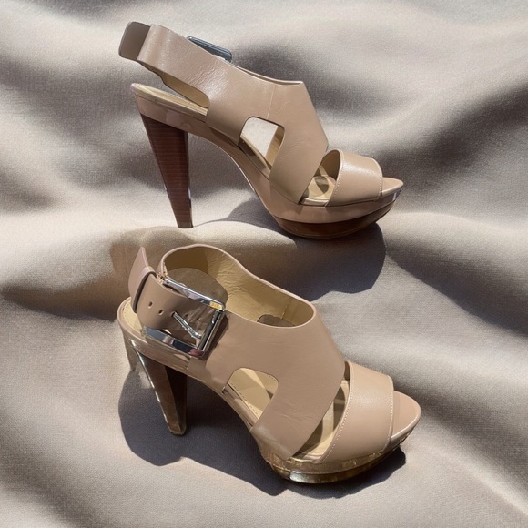 Michael Kors Sansals - Picture 2 of 6